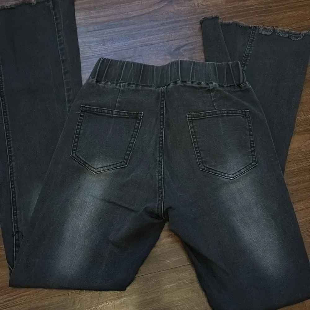Black bell bottoms - Picture 3 of 3